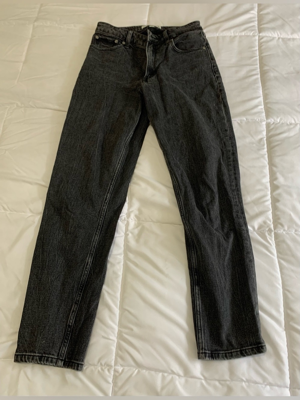 Like New Abercrombie & Fitch The Mom High Rise Jeans Size 25